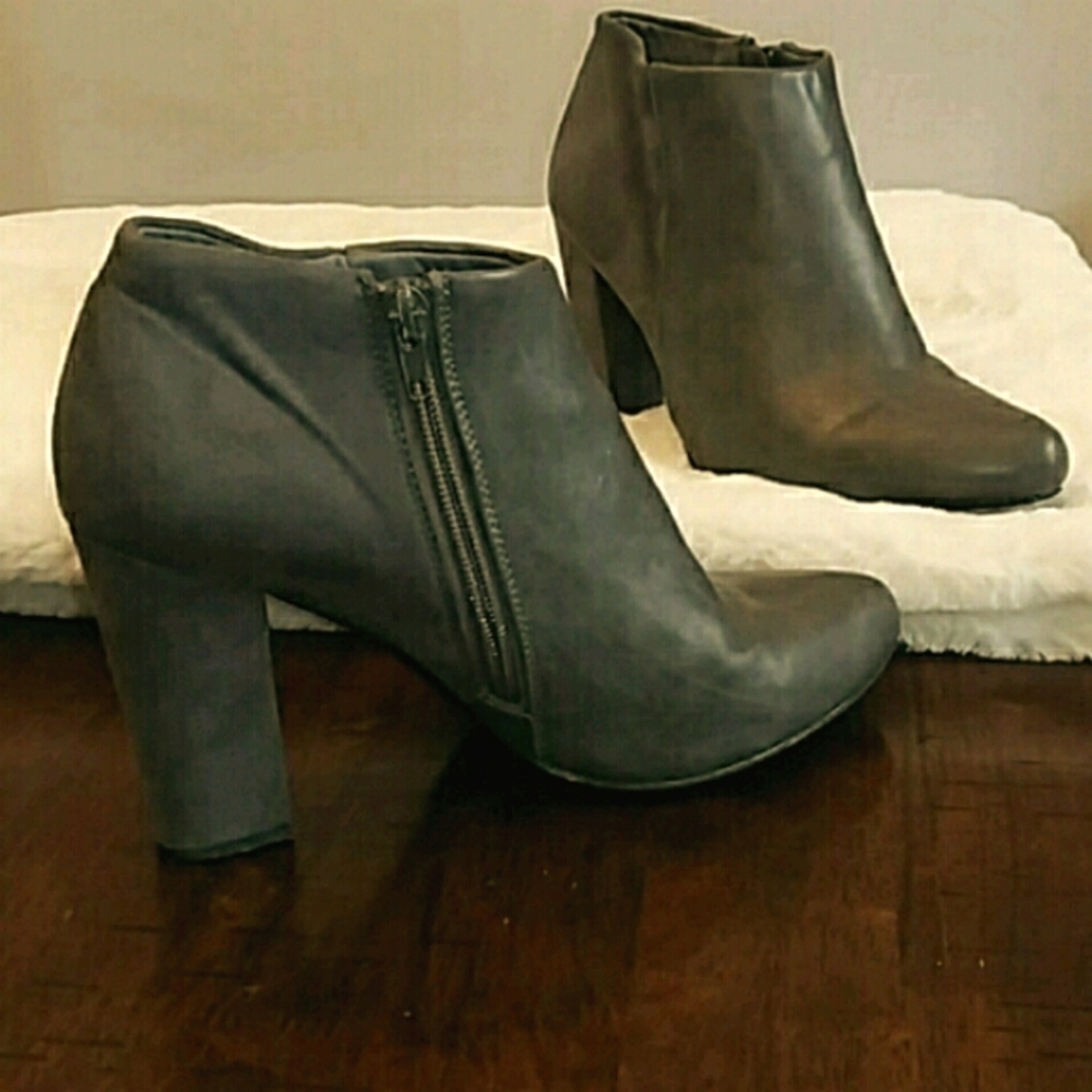High Heel Booties - Picture 3 of 6